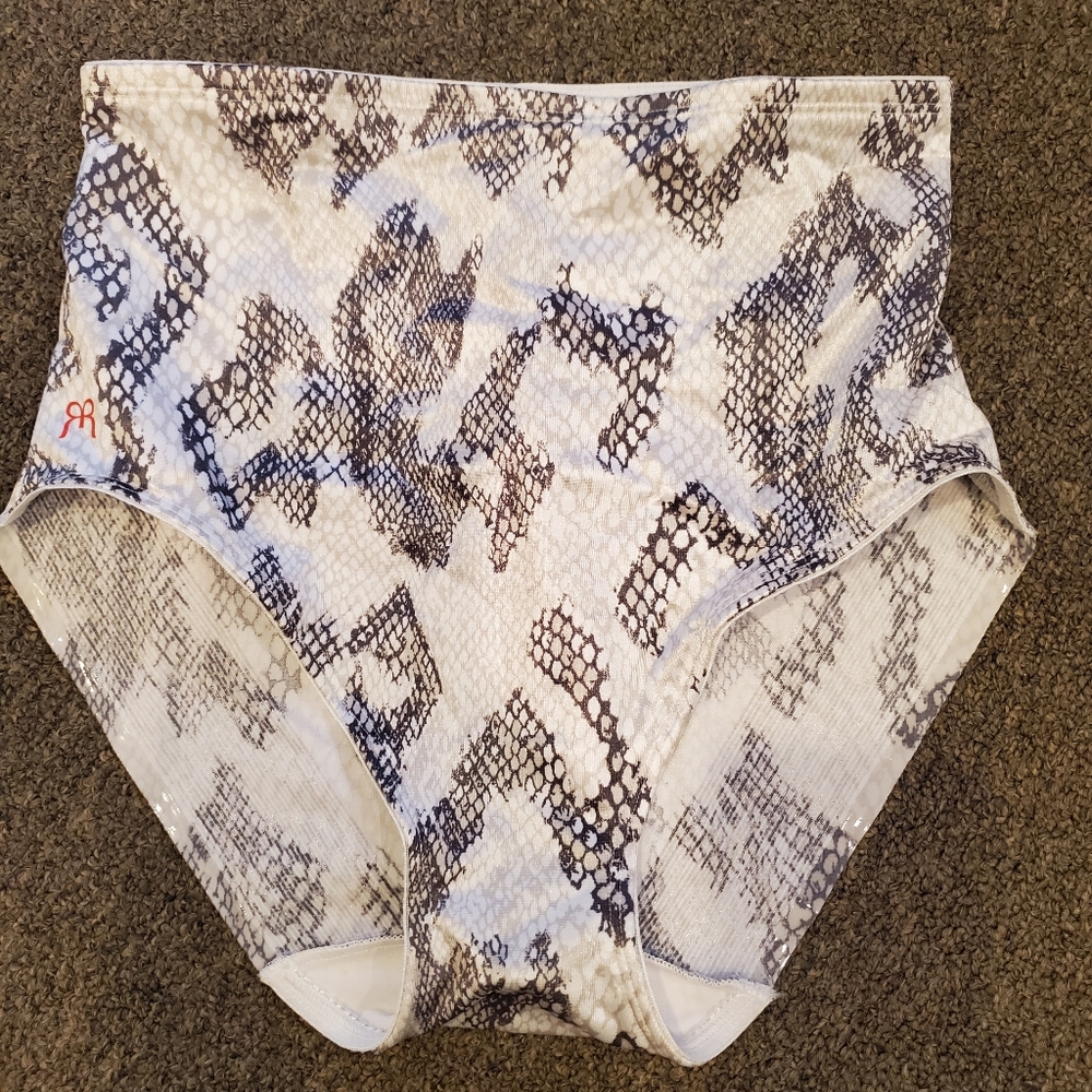 Ruby Ribbon Shaping Brief